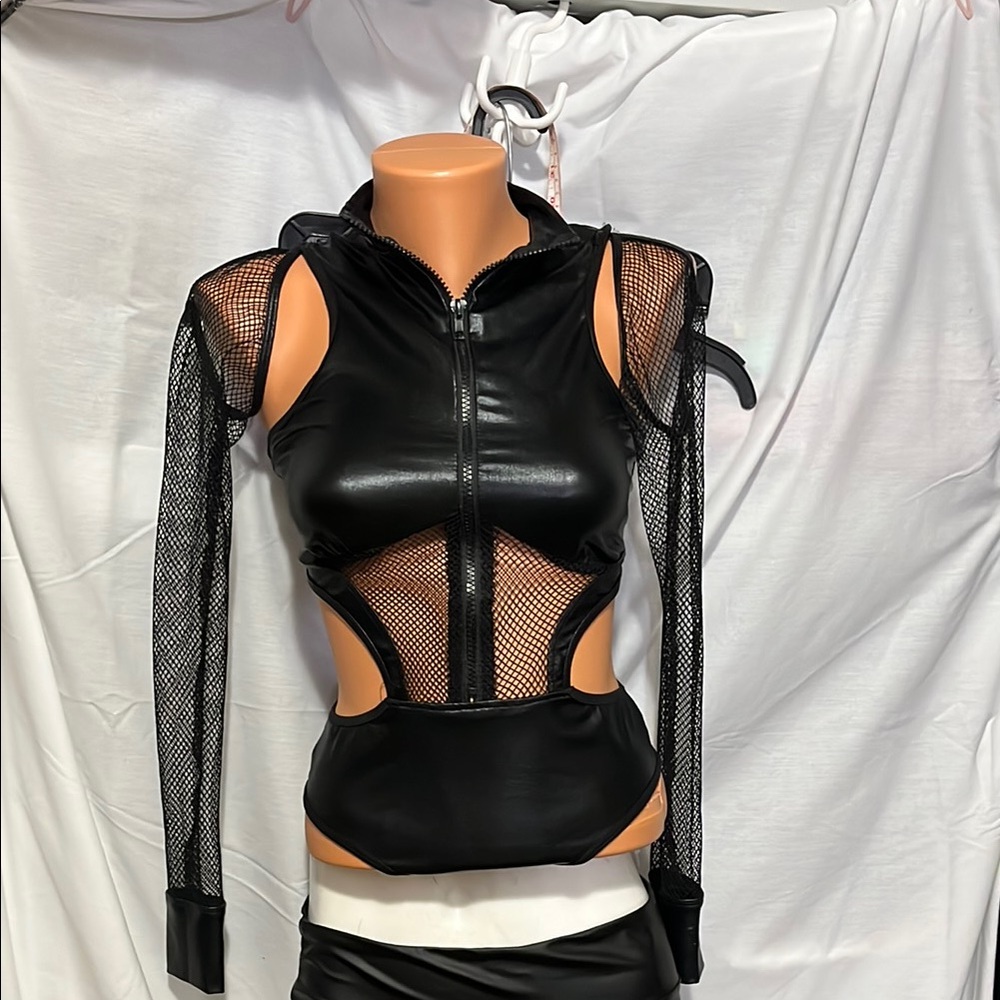 Leg Avenue Black and White Fitted Long Sleeve Bodysuit